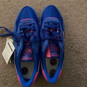 Woman's Sneakers & Athletic Shoes Reebok Lifestyle Classic Nylon Size 8 1/2 New